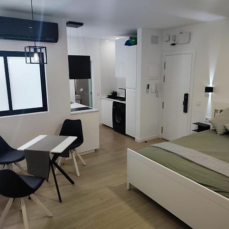 Kubik B&W, Las Canteras Beach And Restaurants 라스팔마스 외부 사진